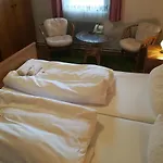 Отель Waldhaus