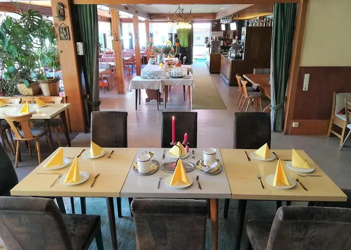 Hotel Waldhaus *