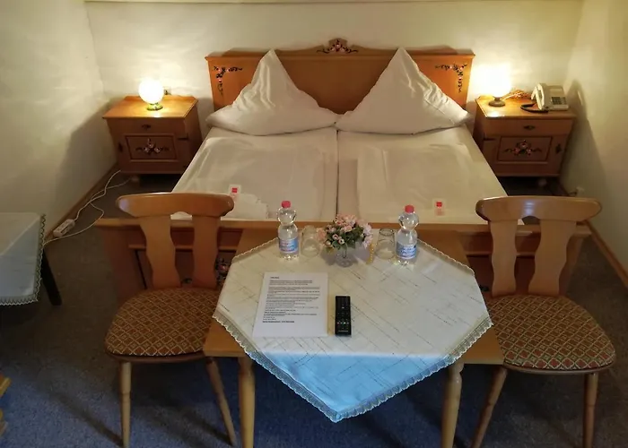 Hotel Waldhaus *
